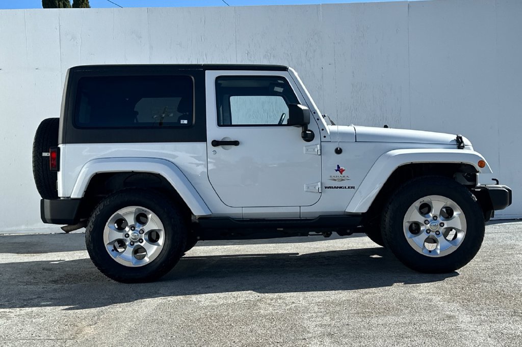Used 2013 Jeep Wrangler Sahara w/ Connectivity Group AWD/4WD image 2