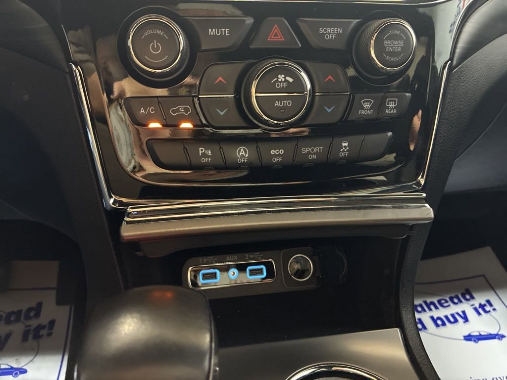 Used 2021 Jeep Grand Cherokee Laredo X image 20