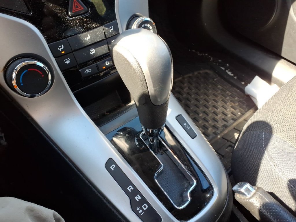 Used 2016 Chevrolet Cruze LT FWD image 15