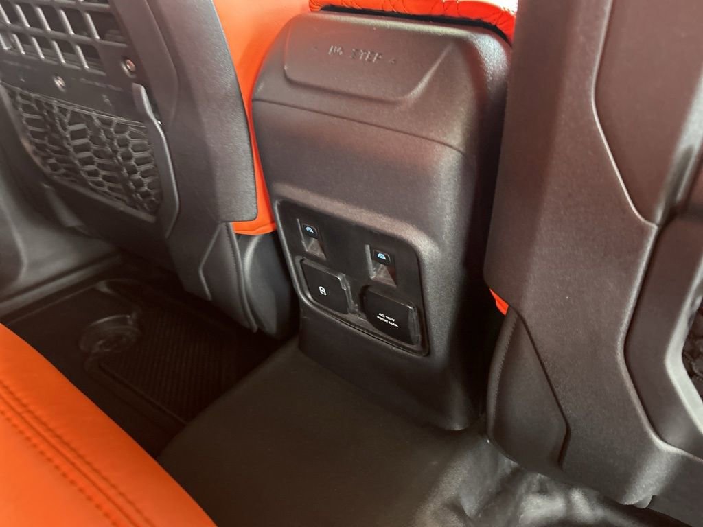 Used 2024 Ford Bronco Black Diamond image 36