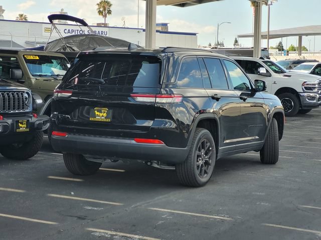 New 2026 Jeep Grand Cherokee Altitude AWD/4WD image 4