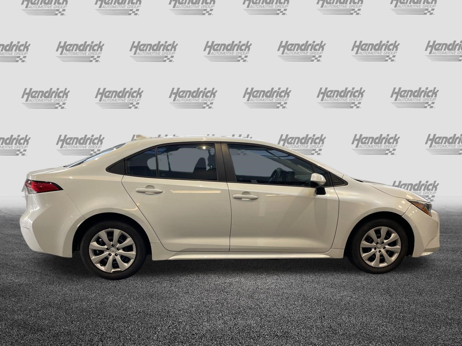 Used 2022 Toyota Corolla LE FWD image 11