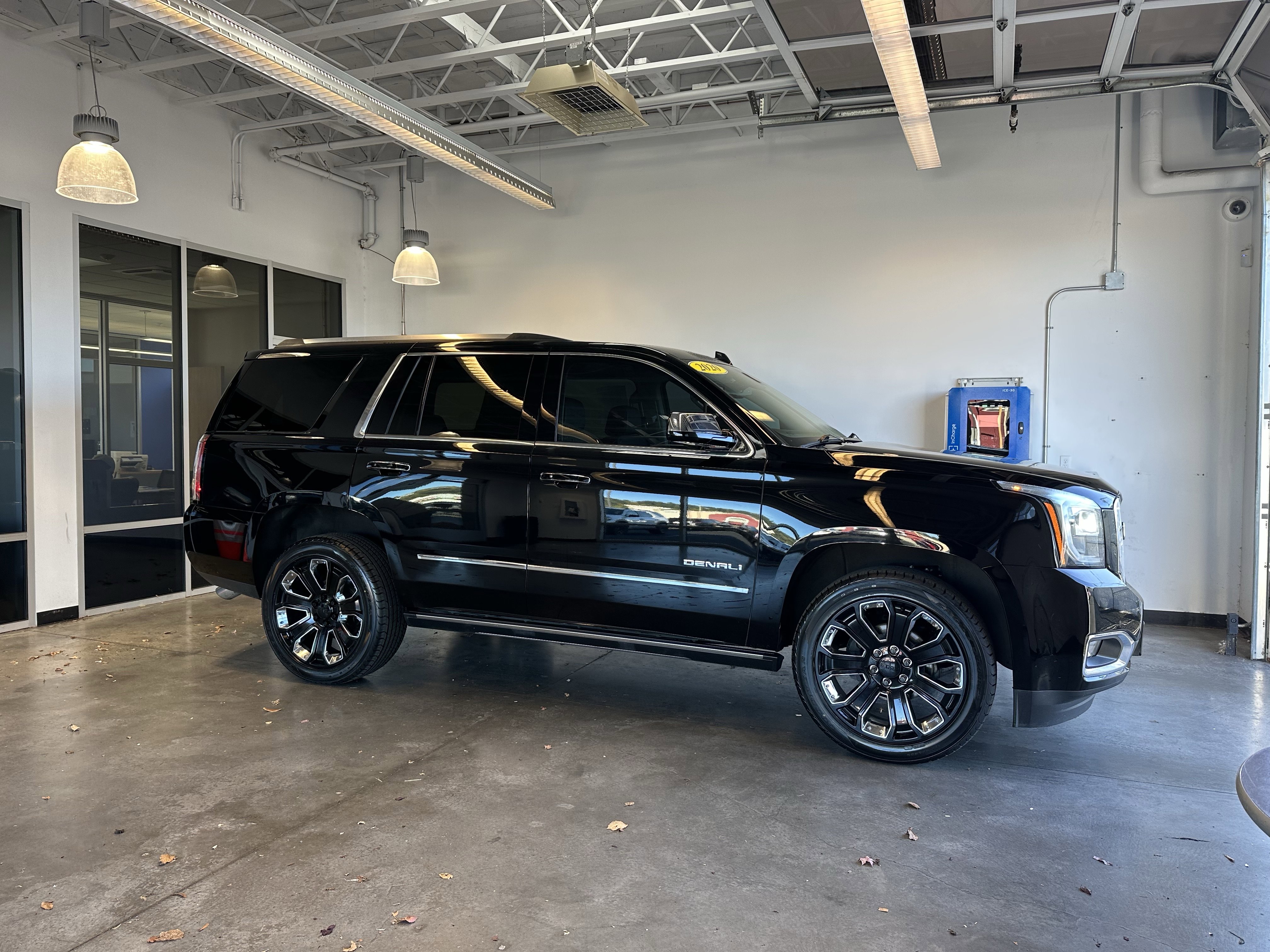Used 2020 GMC Yukon Denali w/ Denali Ultimate Package