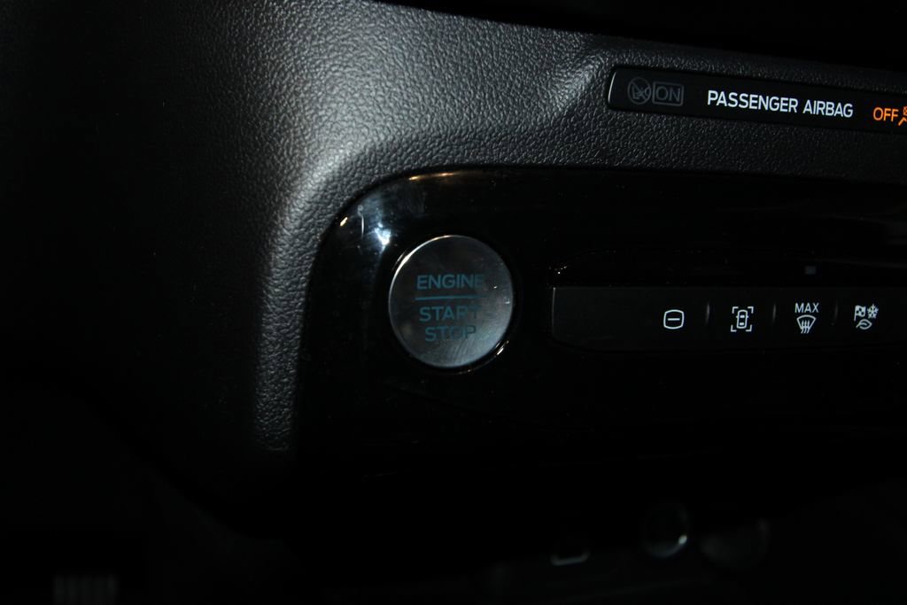 Used 2025 Ford Escape ST-Line Select w/ Tech Pack #1 AWD/4WD image 13