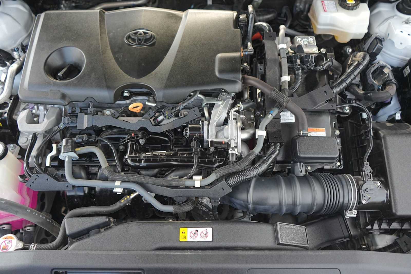 Used 2020 Toyota Camry XLE FWD image 9