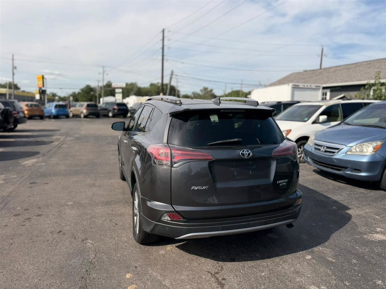 Used 2017 Toyota RAV4 Limited w/ All Weather Liner Package AWD/4WD image 9