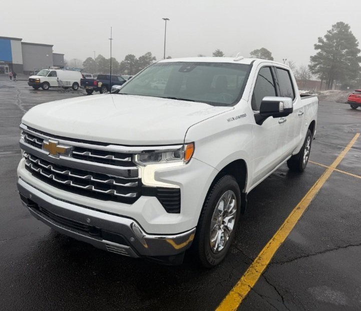 Used 2023 Chevrolet Silverado 1500 LTZ w/ LTZ Convenience Package II image 3