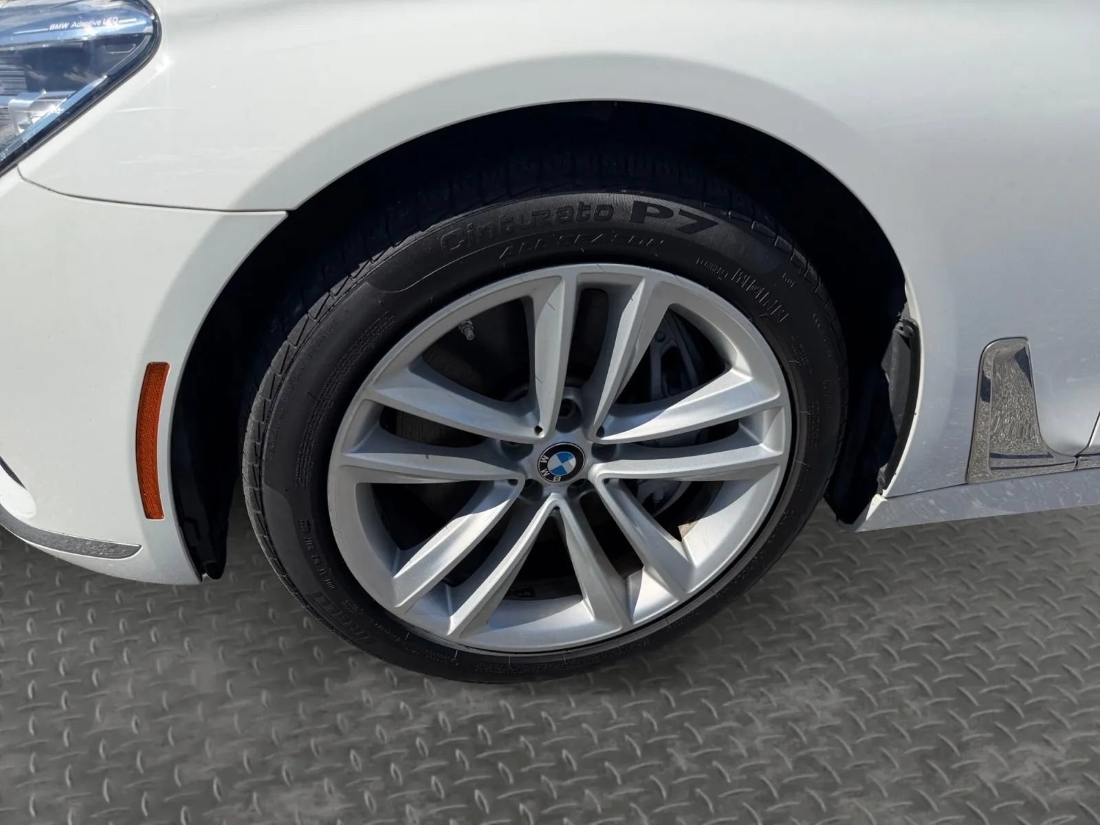 Used 2019 BMW 750i xDrive AWD/4WD image 9