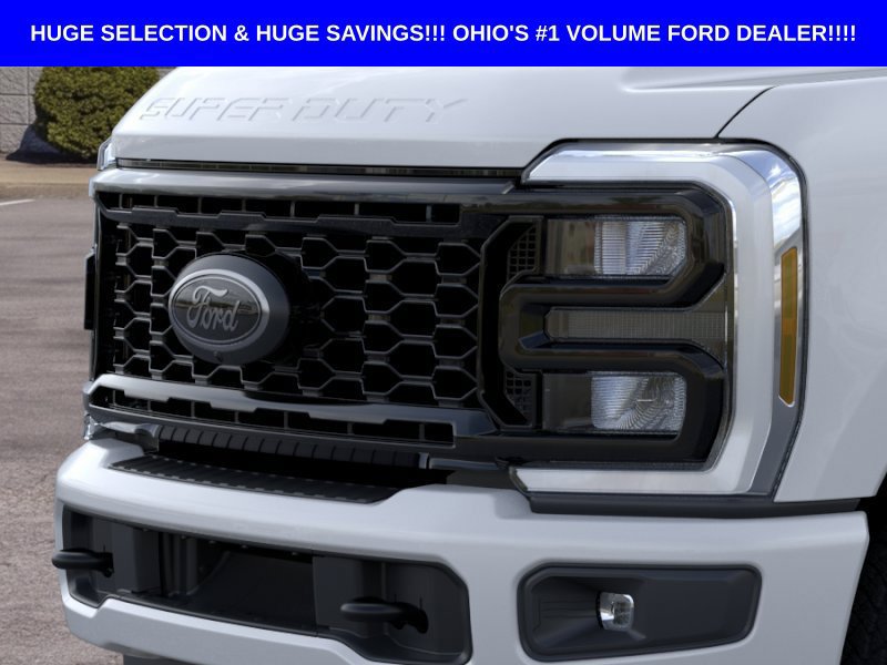 New 2026 Ford F250 XLT w/ XLT Premium Package AWD/4WD image 17