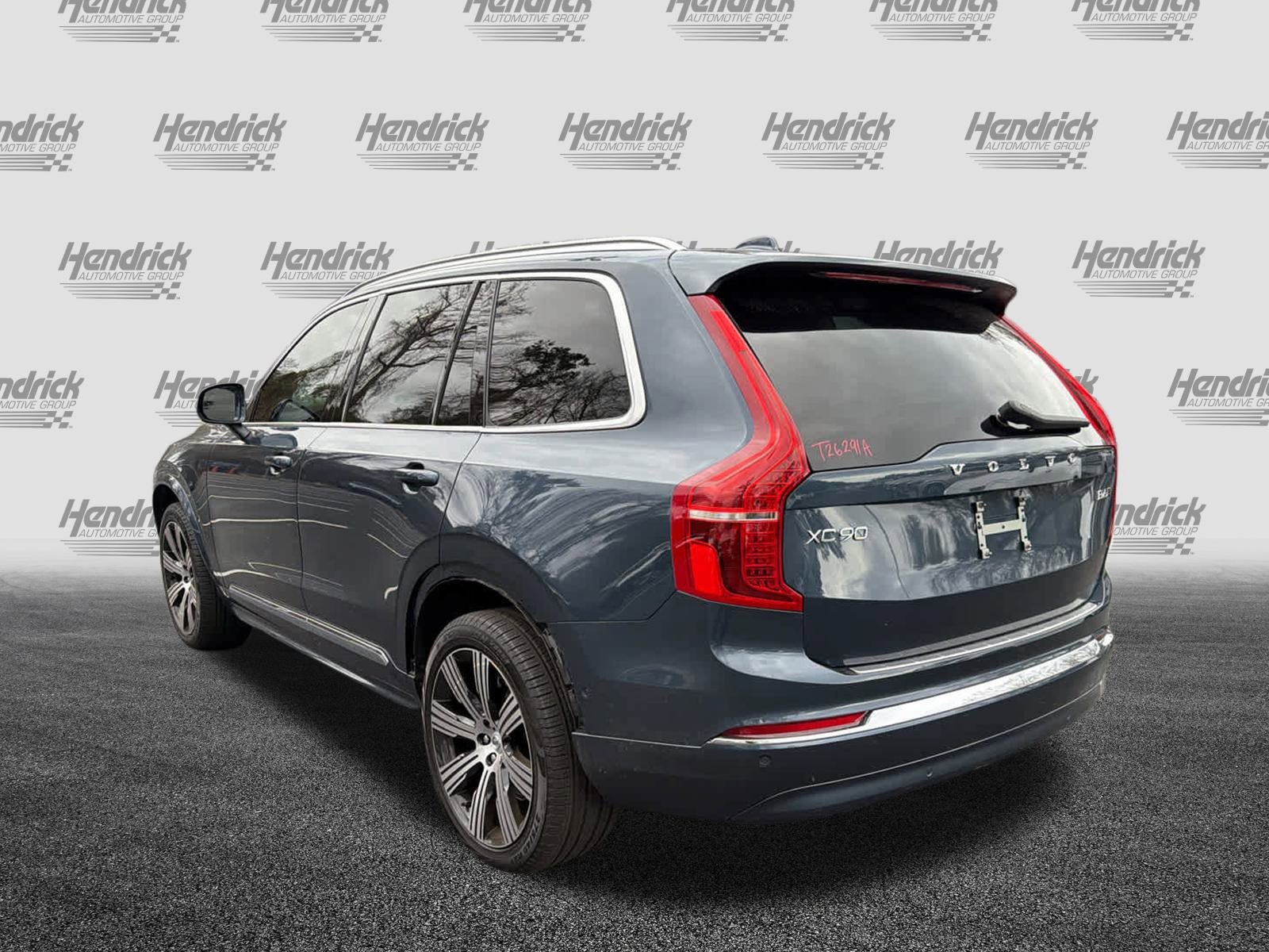 Certified 2025 Volvo XC90 B6 Plus w/ Protection Package Premier image 11