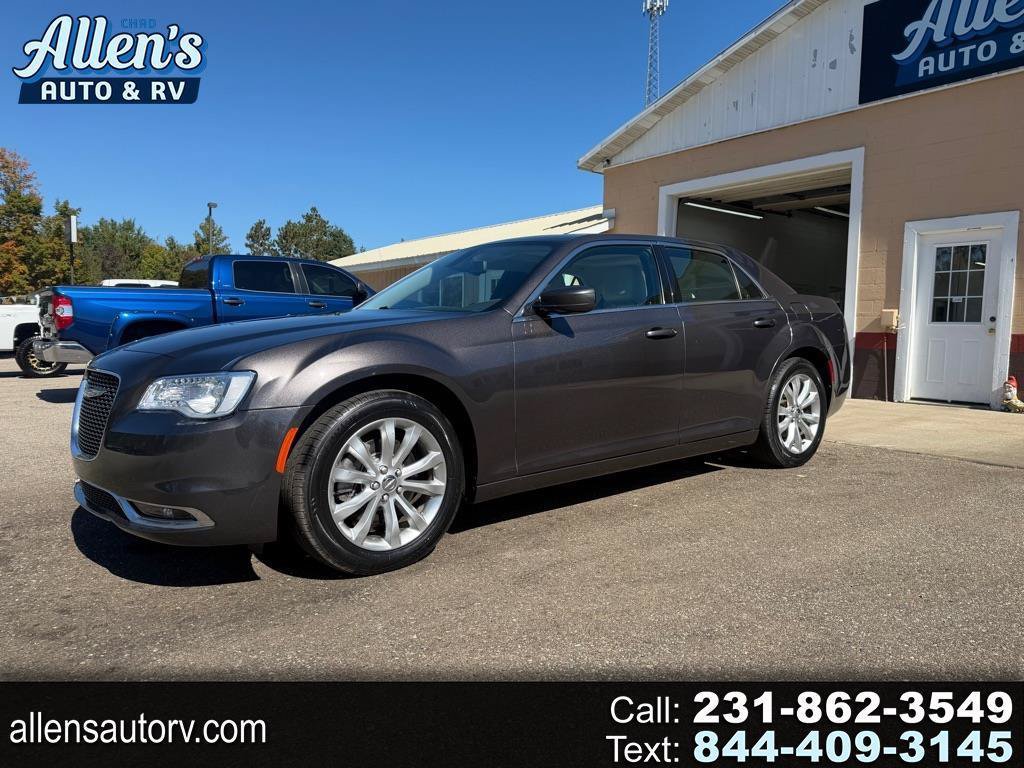 Used 2017 Chrysler 300 Limited w/ Value Package AWD/4WD image 1