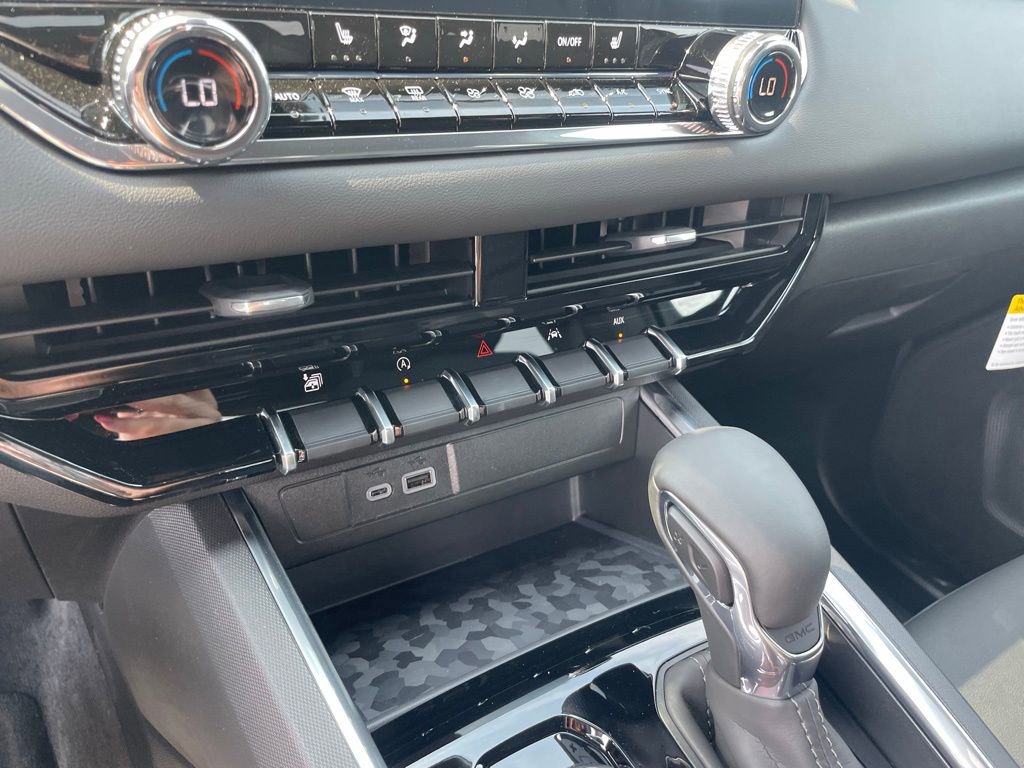 New 2026 GMC Canyon Elevation w/ Convenience Package image 16