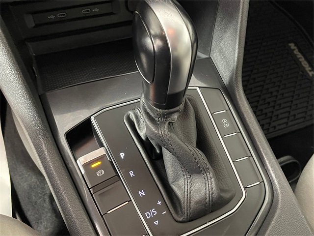 Used 2020 Volkswagen Tiguan S image 10