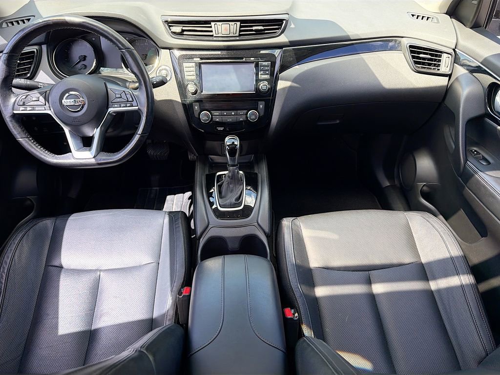 Used 2017 Nissan Rogue Sport SL w/ SL Premium Package image 26