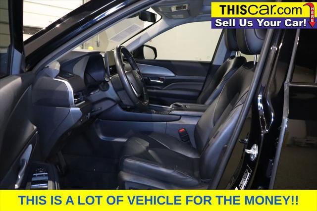 Used 2024 Toyota Grand Highlander AWD Hybrid image 11