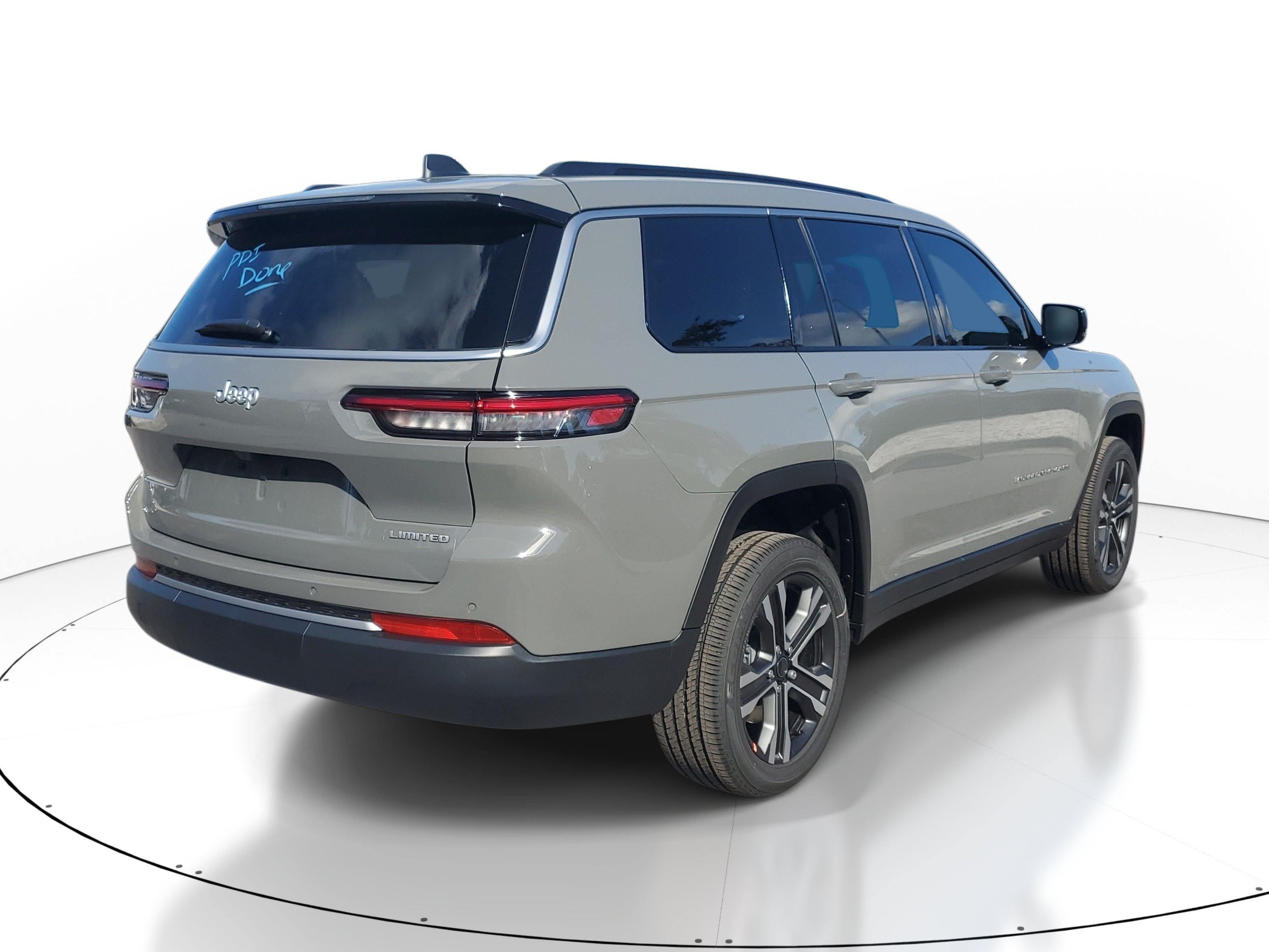 New 2027 Jeep Grand Cherokee L Limited RWD image 5