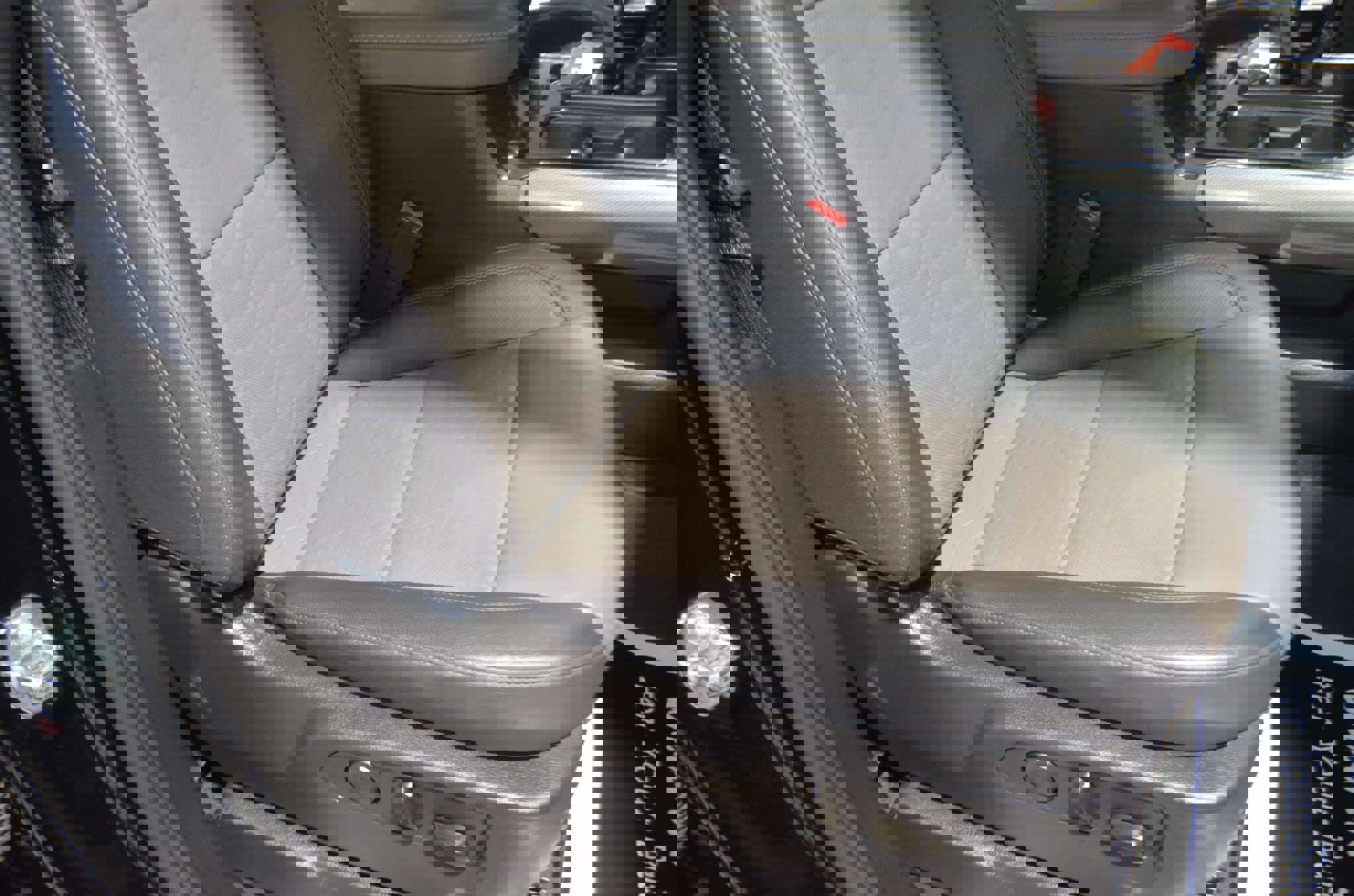 Used 2023 Chevrolet Silverado 1500 ZR2 w/ Technology Package image 38