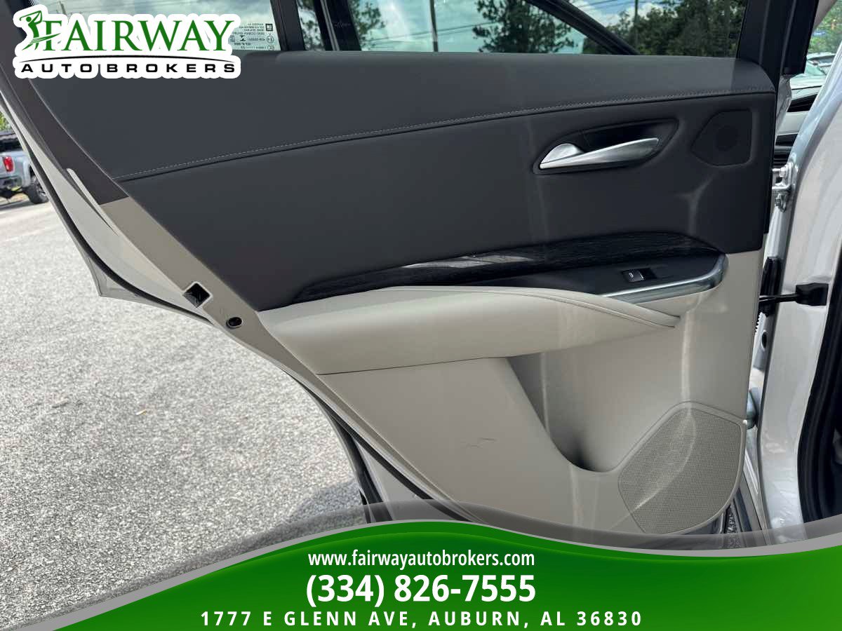 Used 2020 Cadillac XT4 Premium Luxury FWD image 30