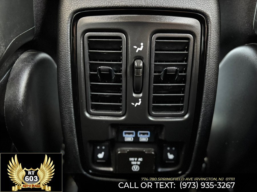 Used 2024 Dodge Durango GT AWD/4WD image 16