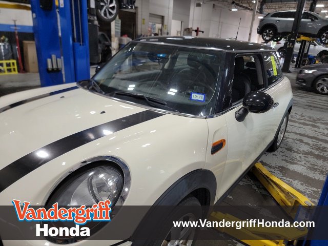 Used 2015 MINI Cooper 2-Door Hardtop FWD image 1