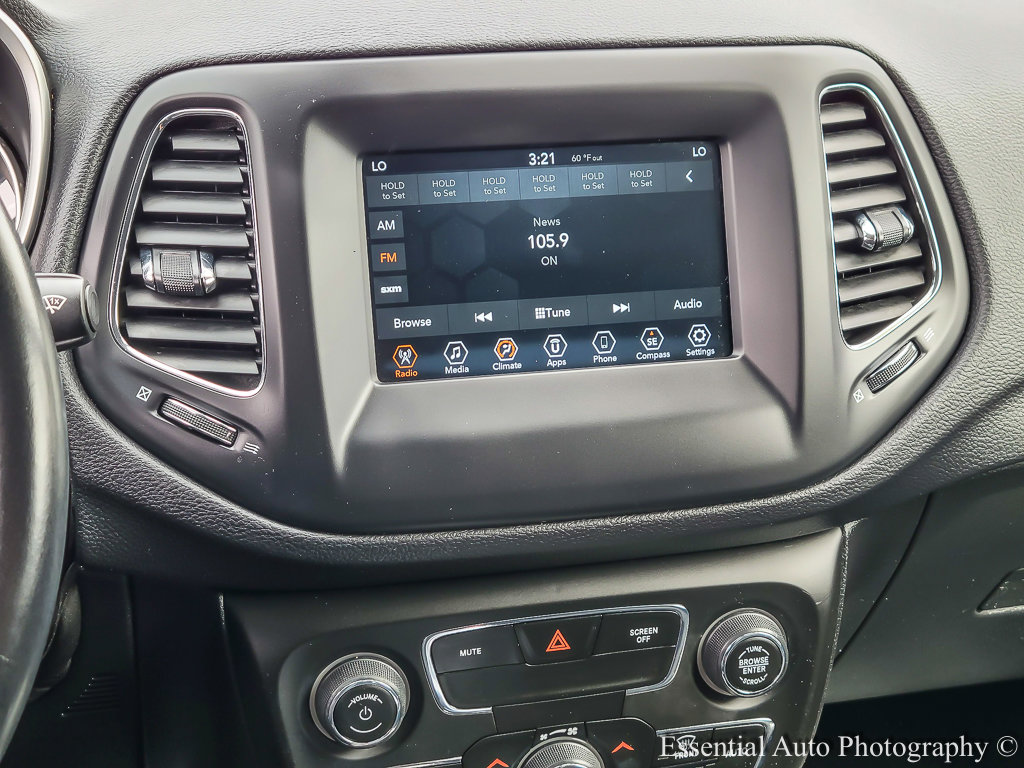 Used 2021 Jeep Compass Latitude image 18