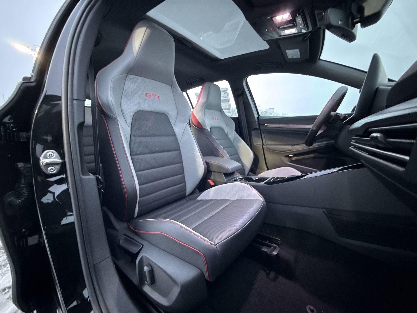 New 2026 Volkswagen GTI SE image 26