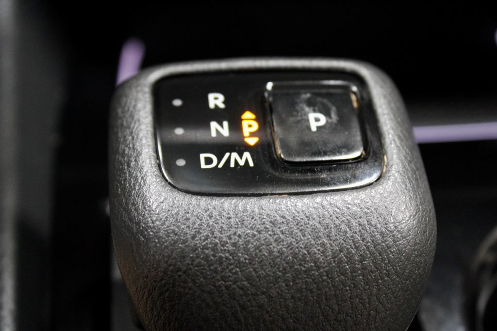 Certified 2025 Nissan Rogue SL AWD/4WD image 32