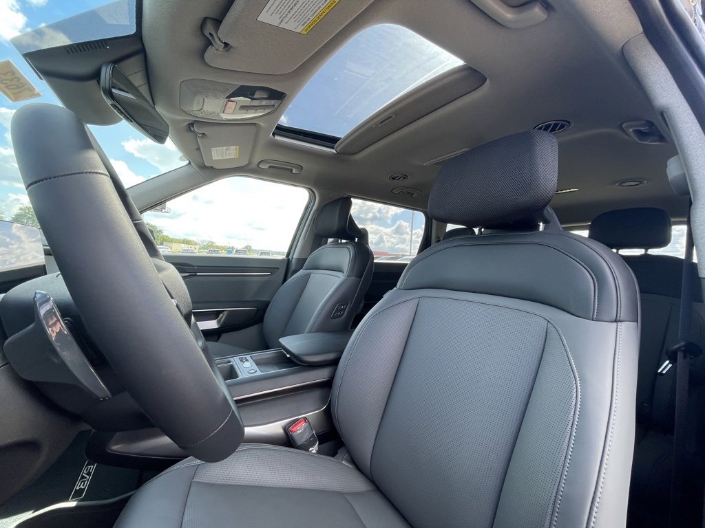 New 2026 Kia EV9 Light image 22