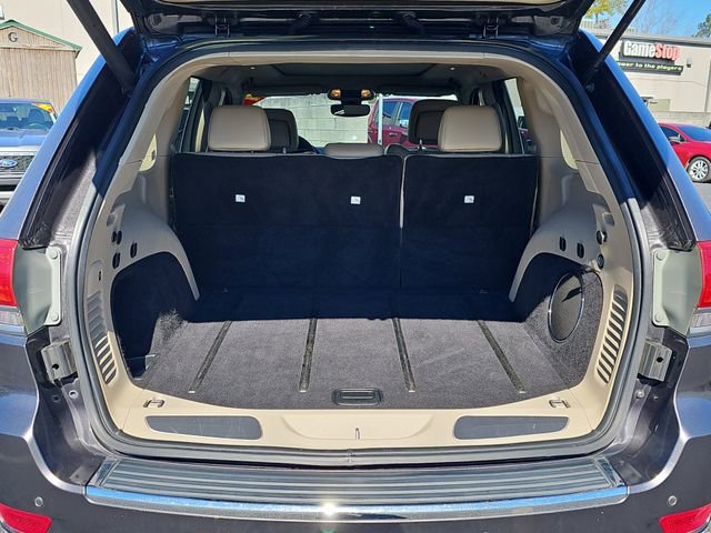 Used 2017 Jeep Grand Cherokee Limited w/ Luxury Group II image 12