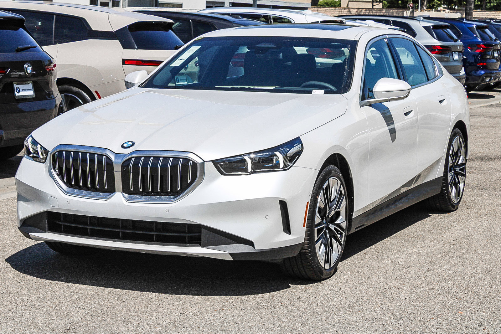 New 2026 BMW 530i w/ Premium Package RWD image 3