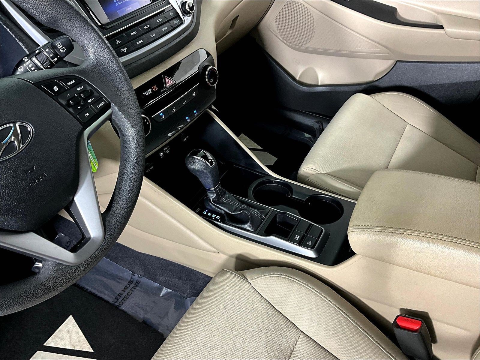 Used 2017 Hyundai Tucson SE w/ SE Popular Package 02 FWD image 18