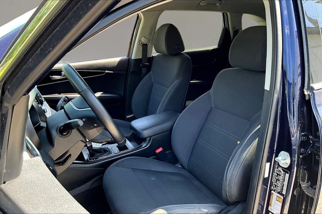 Used 2020 Kia Sorento S FWD image 19