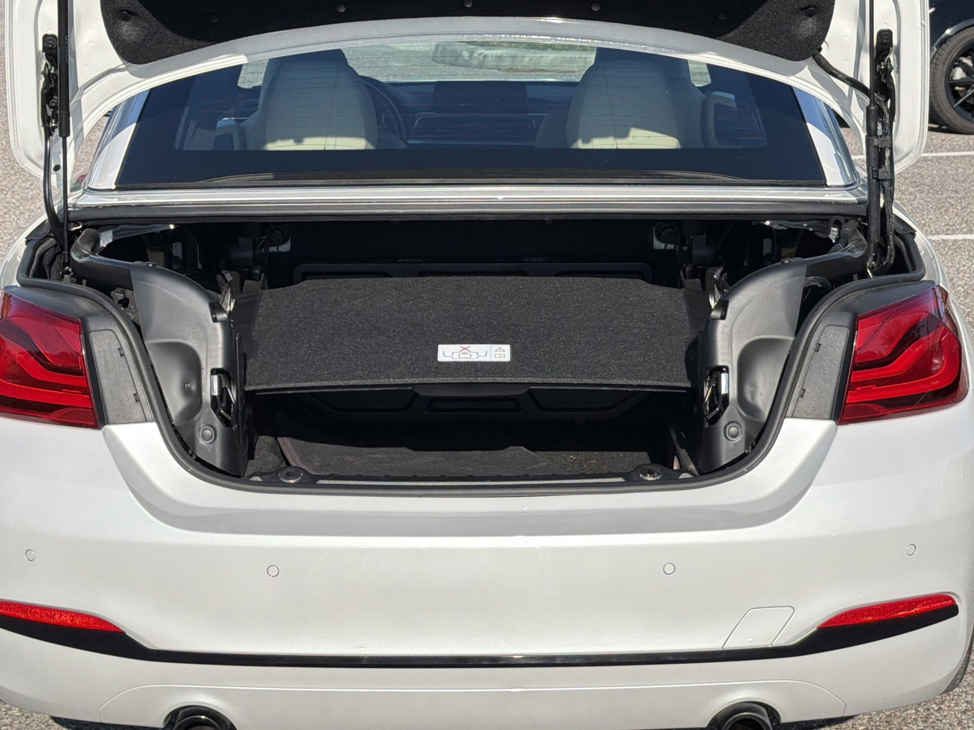 Used 2018 BMW 440i Convertible RWD image 11