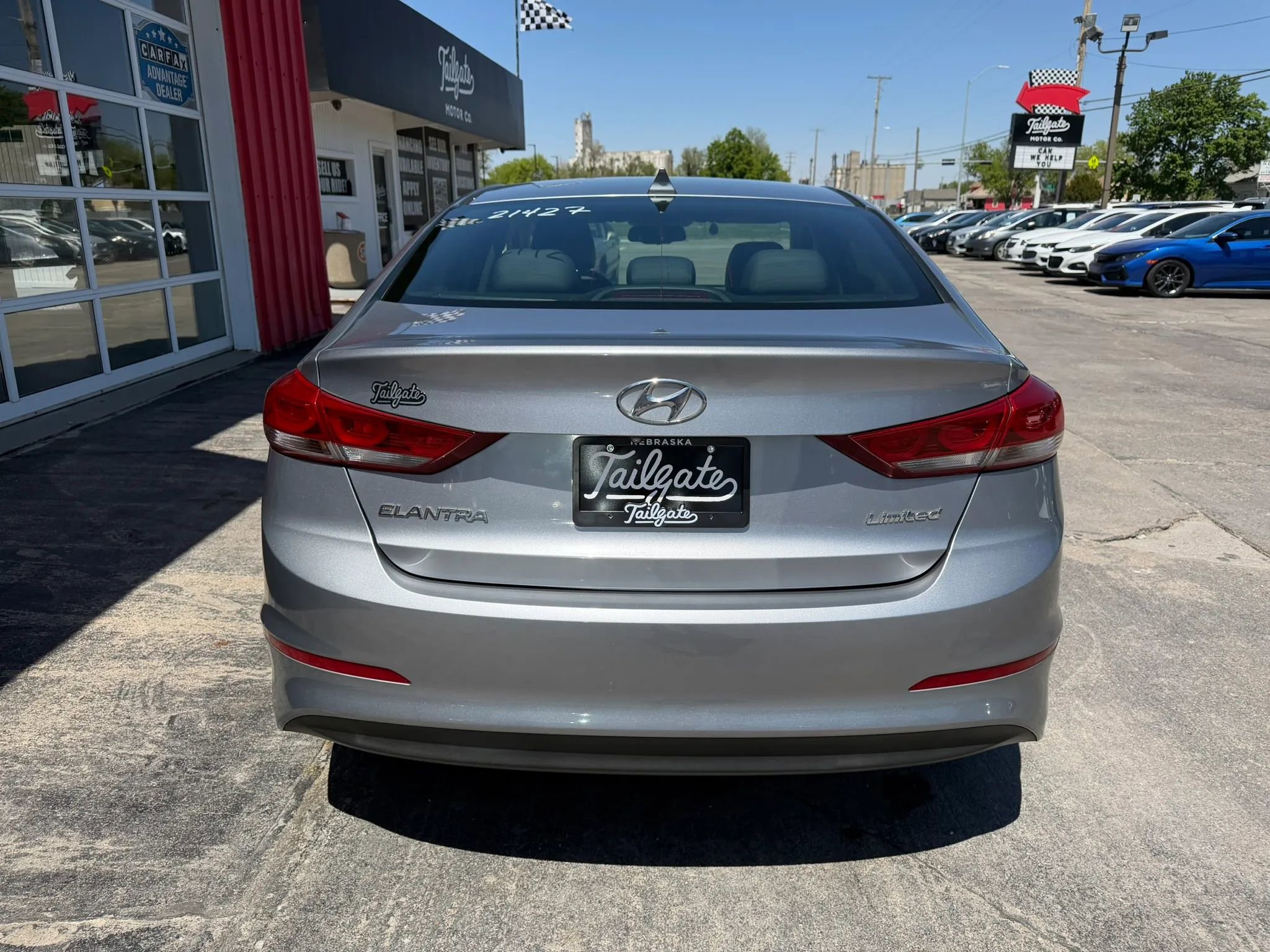 Used 2017 Hyundai Elantra Limited FWD image 6