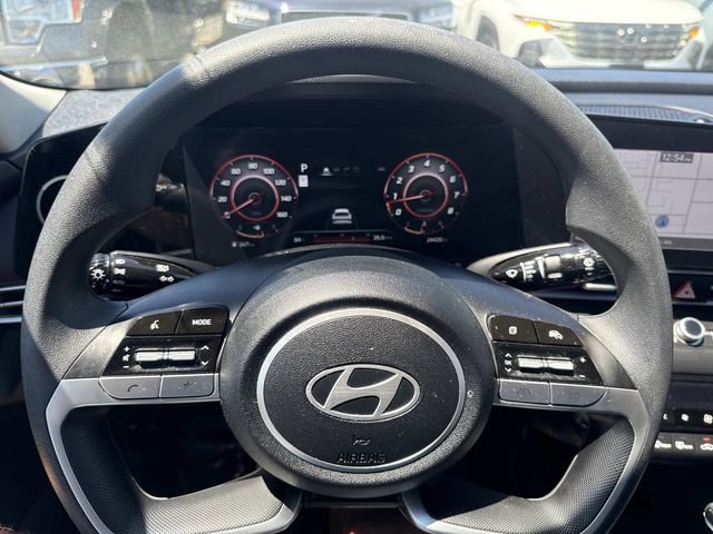 Certified 2024 Hyundai Elantra SEL FWD image 25