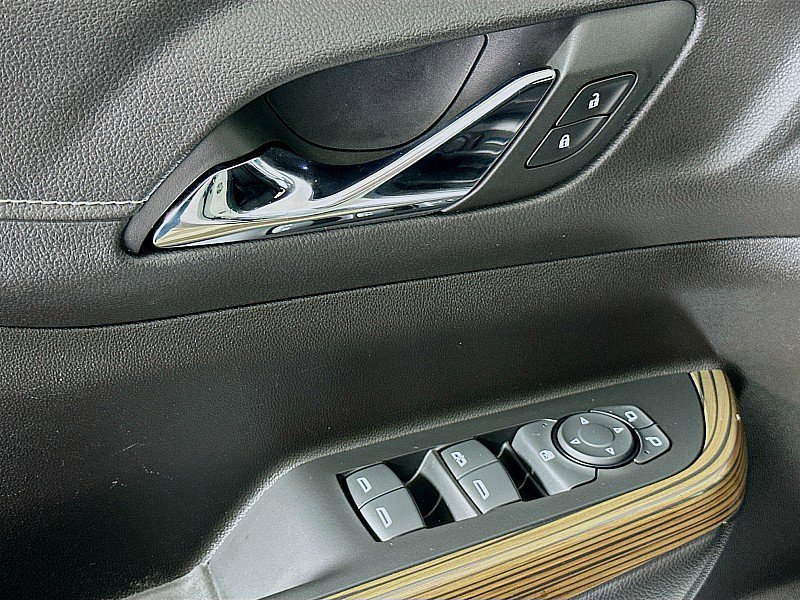 Used 2022 GMC Acadia SLE w/ Driver Convenience Package image 17