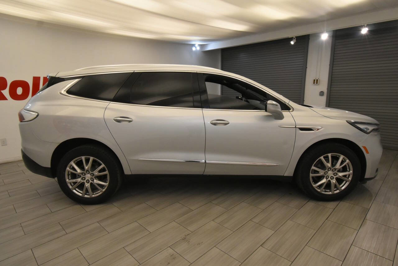 Used 2022 Buick Enclave Essence w/ Experience Buick Package image 6