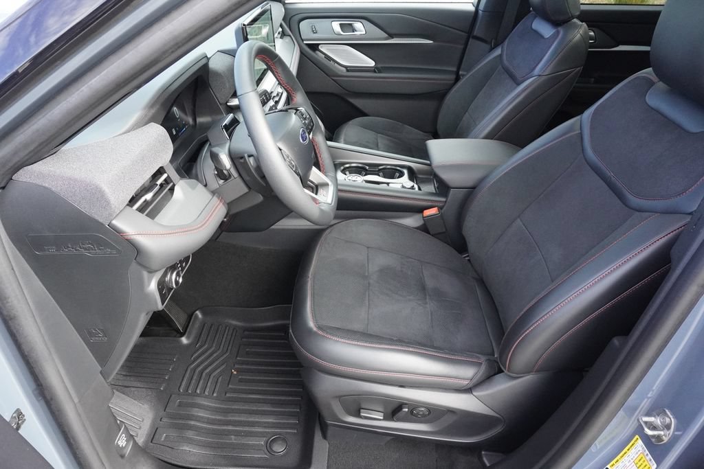 Used 2025 Ford Explorer ST w/ Sun And Sound Package AWD/4WD image 19