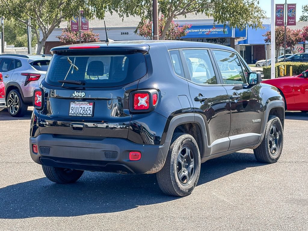 Used 2022 Jeep Renegade Sport AWD/4WD image 4