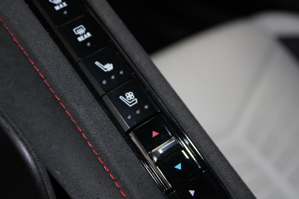 Used 2023 Chevrolet Corvette Stingray Premium Conv RWD image 41