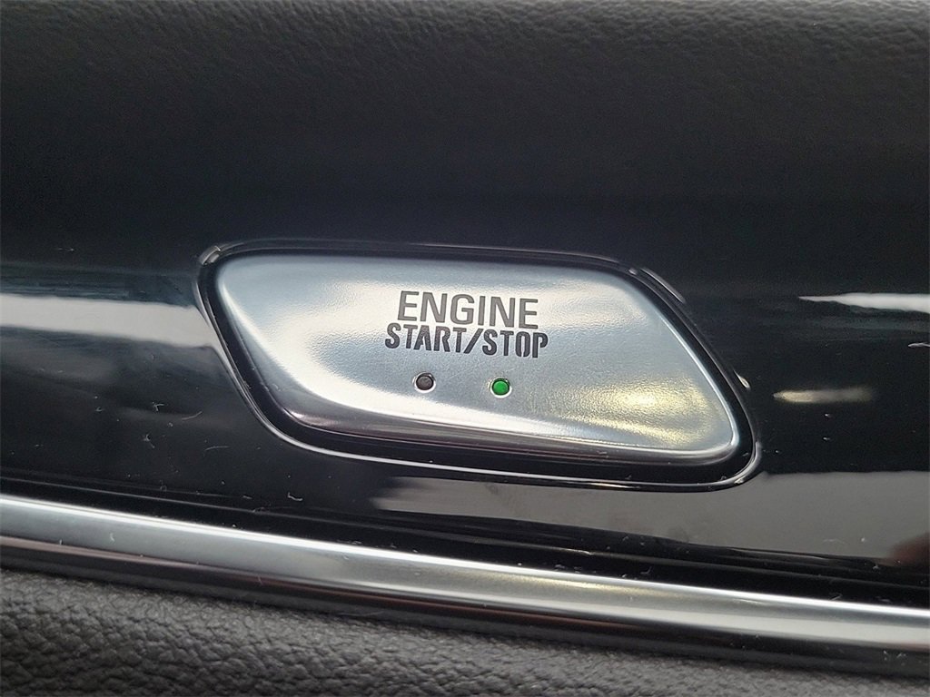 Used 2023 Buick Enclave Avenir w/ Avenir Technology Package image 30