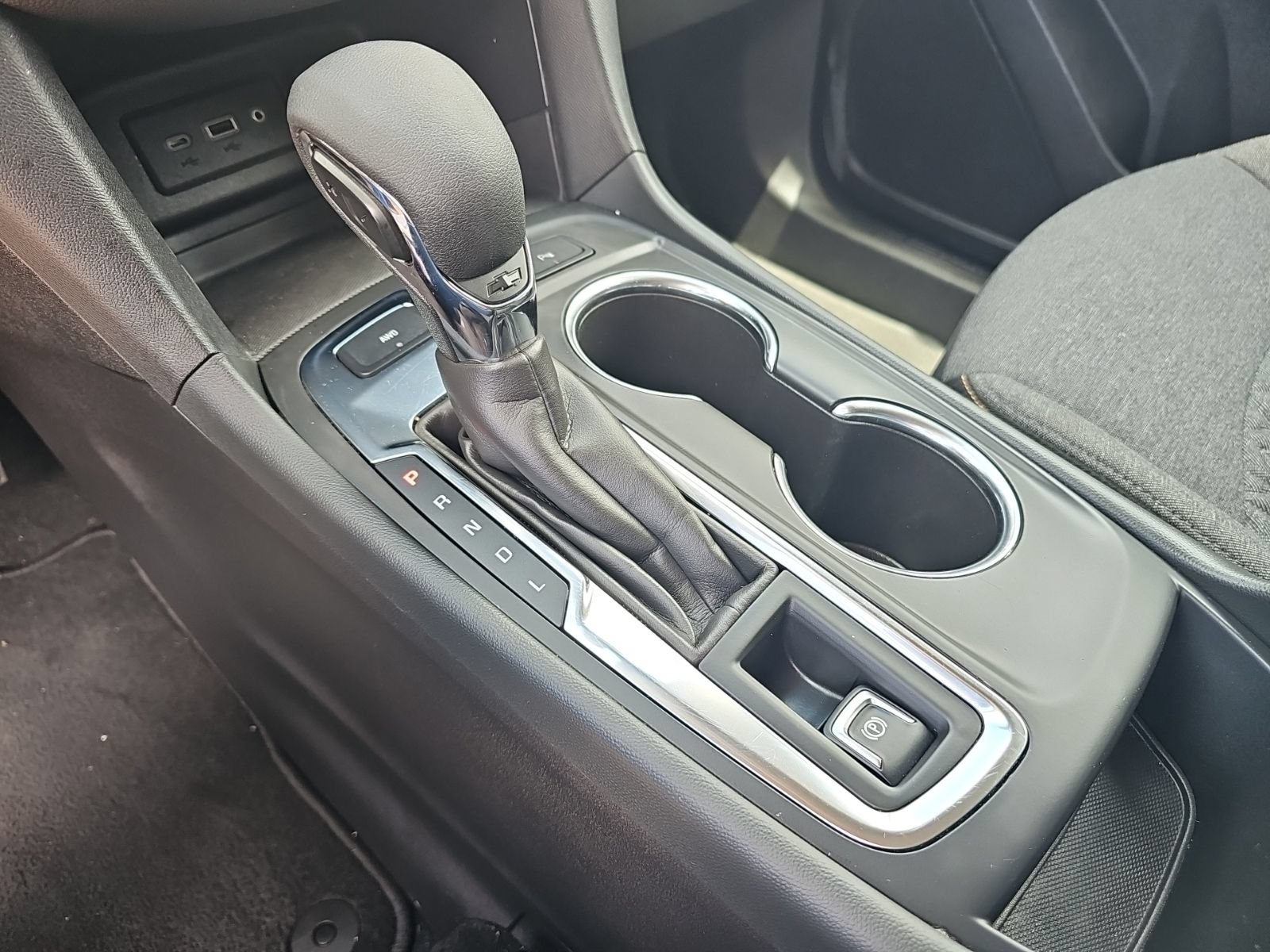 Used 2024 Chevrolet Equinox LT AWD/4WD image 24