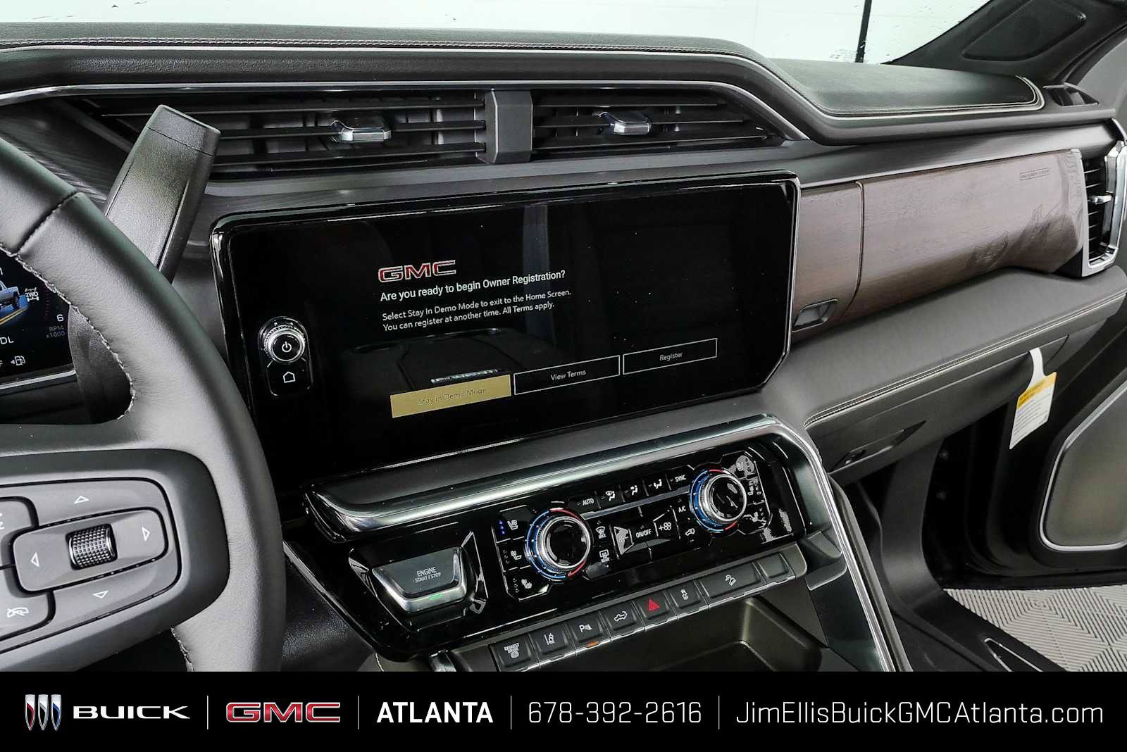 New 2026 GMC Sierra 2500 Denali Ultimate AWD/4WD image 14