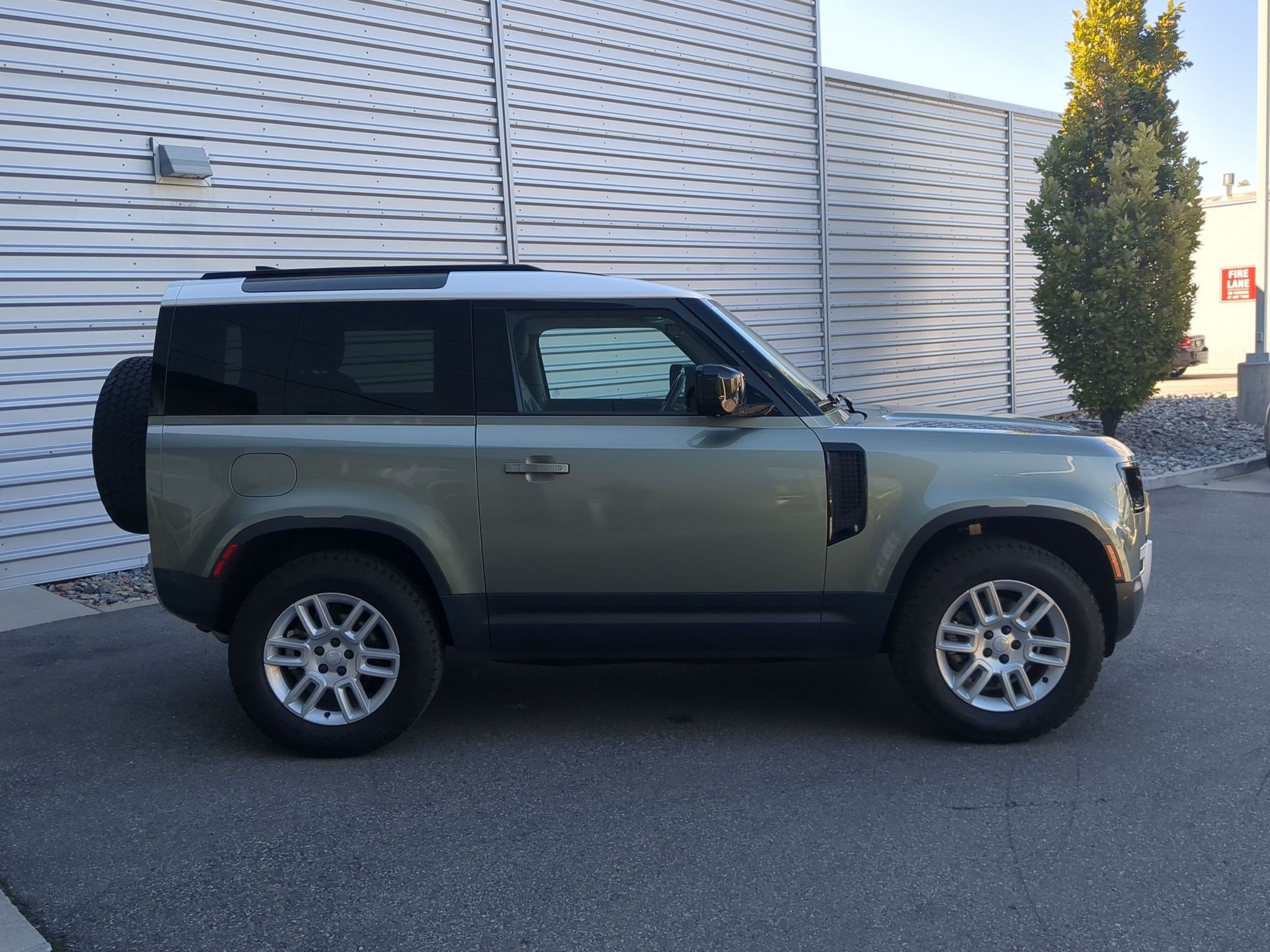 Certified 2023 Land Rover Defender 90 S AWD/4WD image 5