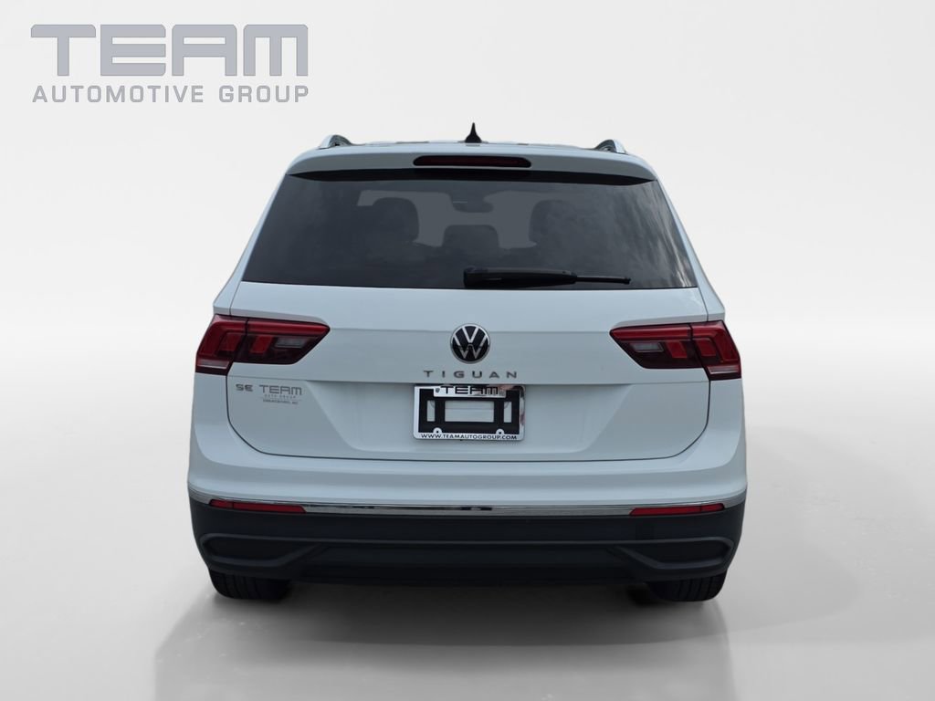 Used 2024 Volkswagen Tiguan SE image 6