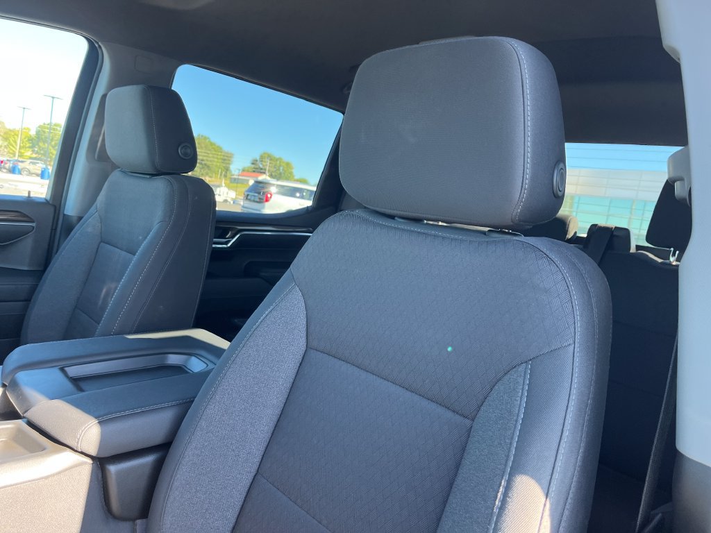 Used 2023 Chevrolet Silverado 1500 LT AWD/4WD image 13