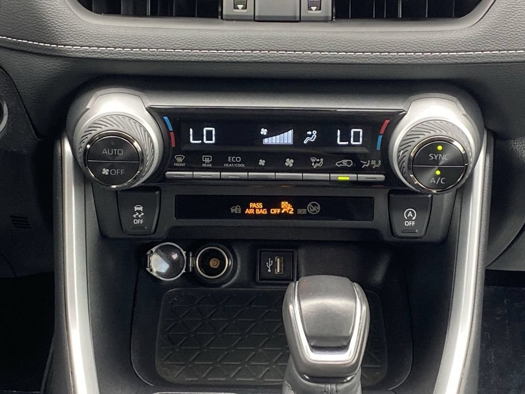 Certified 2025 Toyota RAV4 XLE Premium FWD image 32