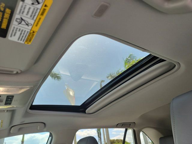 Certified 2025 Toyota RAV4 XLE Premium AWD/4WD image 17