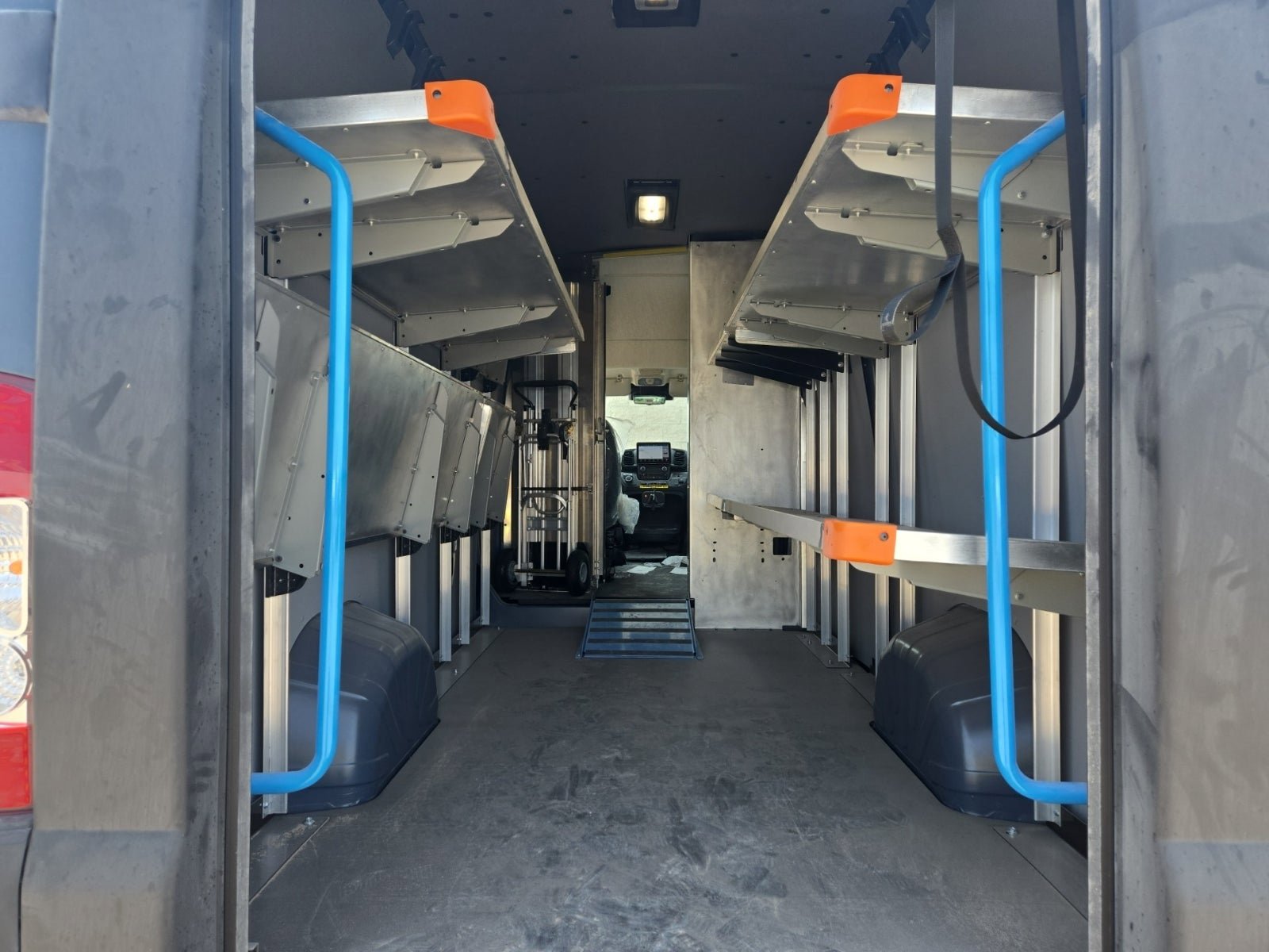 Used 2024 RAM ProMaster 3500 FWD image 9