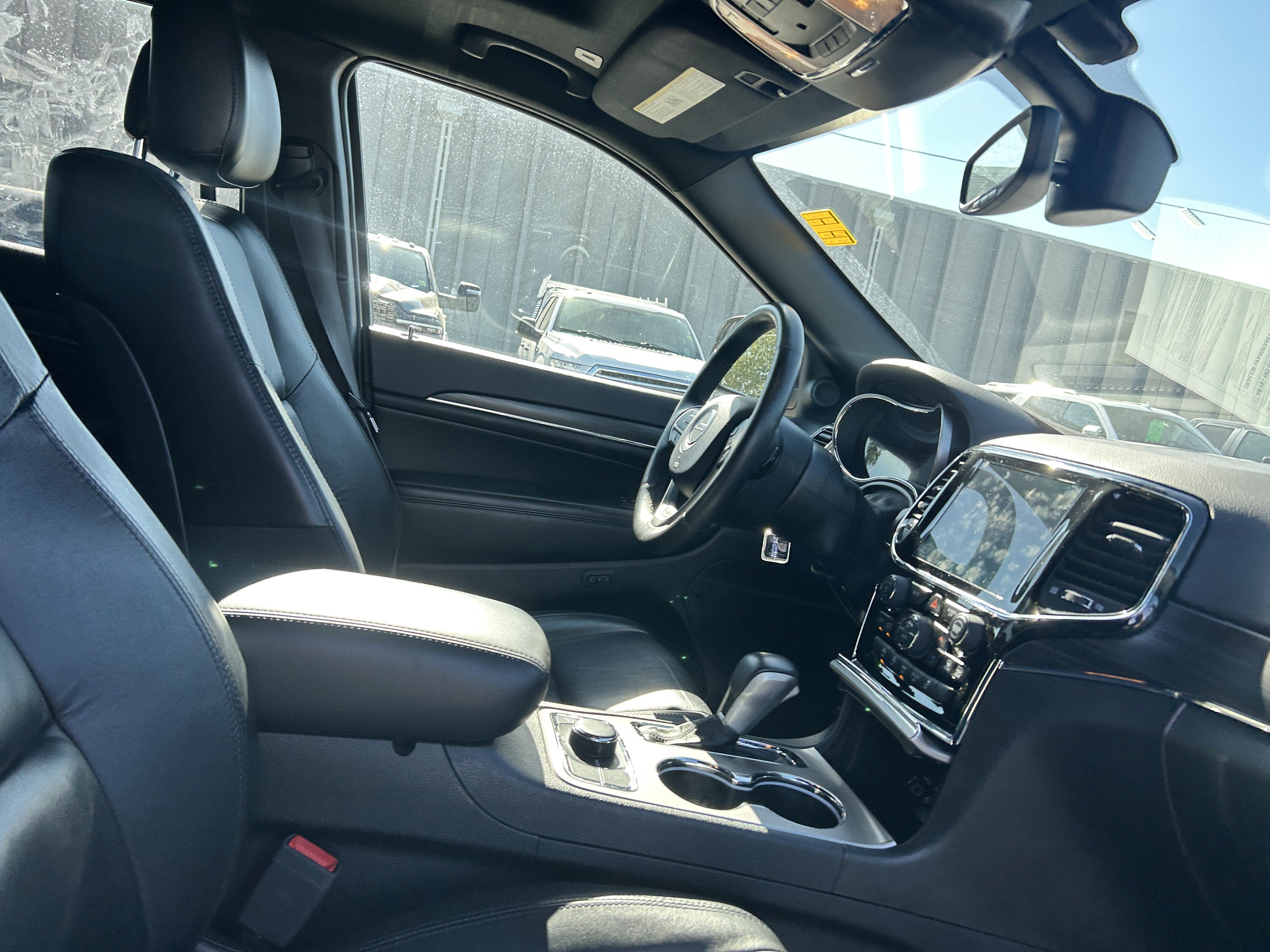 Used 2019 Jeep Grand Cherokee Limited AWD/4WD image 13